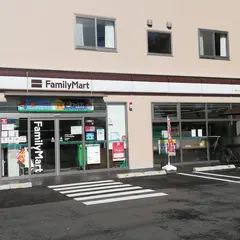 ファミリーマート サンプラザホテル富士山中湖店