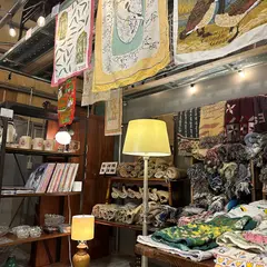 BOSBOX 家具と雑貨のリユースストア 北名古屋店
