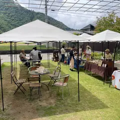 THE NOMAD LIFE cafe