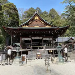 日牟禮八幡拝殿