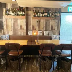 魚介イタリアン&チーズ UMIバル 新宿店