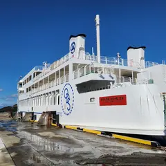 土庄港１号岸壁（高松行きフェリー乗り場）
