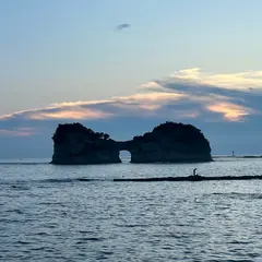円月島