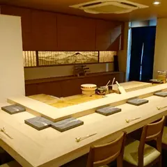 鮨 まえざわ