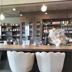 Cafe Bar 想