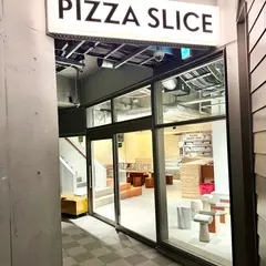 PIZZA SLICE CAT STREET