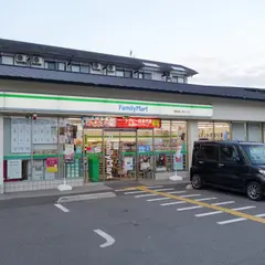 ファミリーマート嵯峨嵐山駅北口店