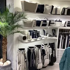 トラヴィスマシュー南船場店