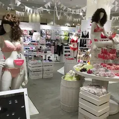 アンフィフルフル ららテラス武蔵小杉店