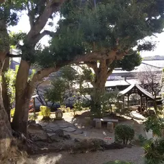 銭洗い温泉