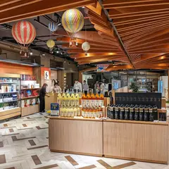 友士 誠品生活松菸店