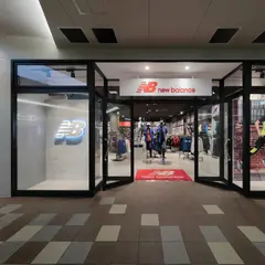 ニューバランスファクトリーストア 長島