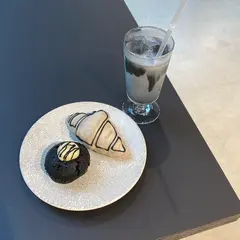 The Unknown Café Gallery Harajuku