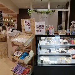 イヴォワール洋菓子店
