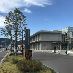 ともてらす早良