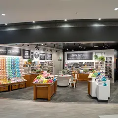 LUSH エミテラス所沢店