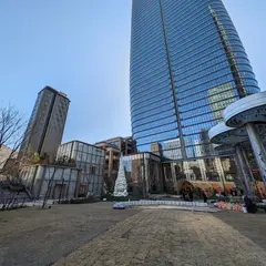 麻布台ヒルズ中央広場