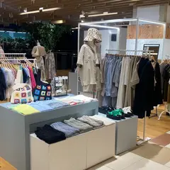 アズノゥアズピンキー ソラリアプラザ天神