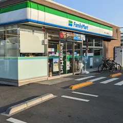 ファミリーマート 東村山八坂駅前店