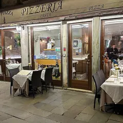 Ristorante La Piazza