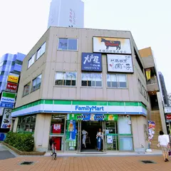 ファミリーマート 南大井三丁目店