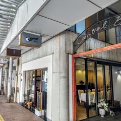 露堂々