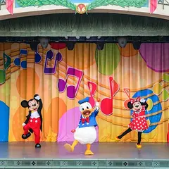 ジャンボリミッキー！レッツ•ダンス