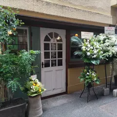 トロワバグヴェール