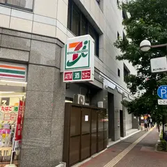 セブン-イレブン 博多区役所前店