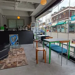 하츠 HEARTS COFFEE & BAR