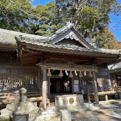 事任八幡宮拝殿