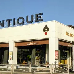 HEART BREAD ANTIQUE伊勢原店
