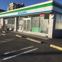ファミリーマート東海しあわせ村店