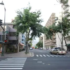 ワイキキ ビーチ マーケット