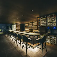 ST LOUIS BAR by KEI