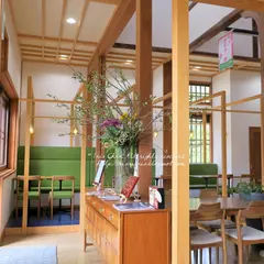 ガーデンカフェ 栗林
