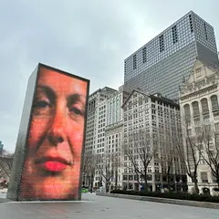 クラウン噴水