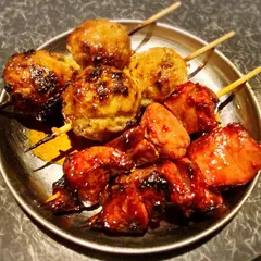 焼鳥どん 福岡赤坂店-焼き鳥と煮込みの美味しいお店-キャッシュレス専門