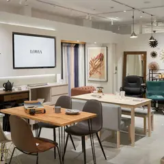 LOWYA名古屋みなと店