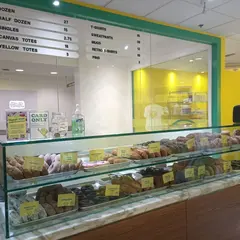 Lee's Donuts Bentall
