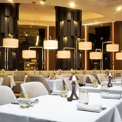 Silvester's Restaurant & Lounge