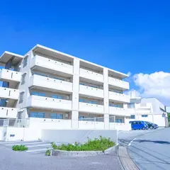 DolceVita Ginoza