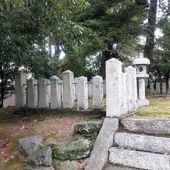 大納言塚