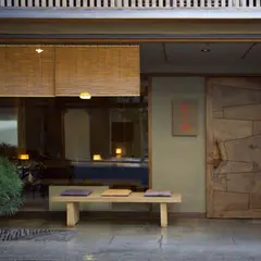 白 marunouchi