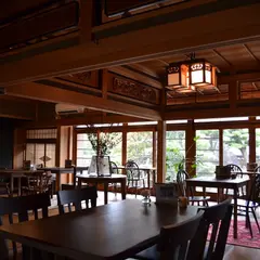 cafe四月の支度