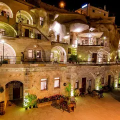 Hera Cave Suites