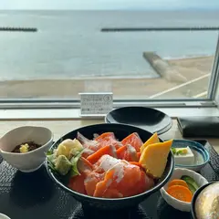 海と夕日を奏でる食事処「ありがとう」