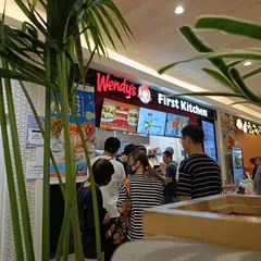 ファーストキッチン・ウェンディーズ 港北ノースポートモール店