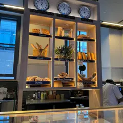 Vesuvio Bakery Moynihan Train Hall