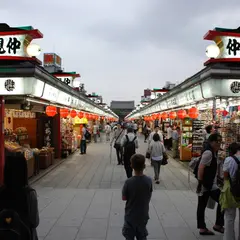 仲見世通り